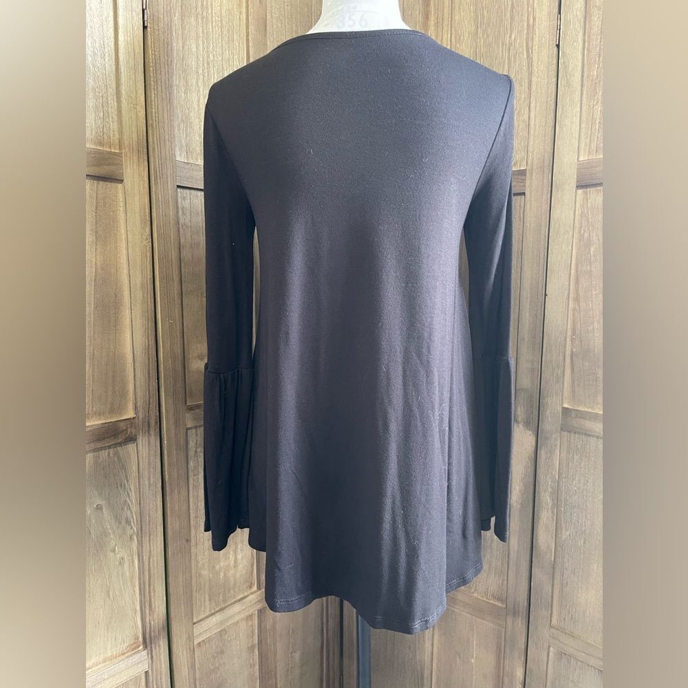 Women’s Black Keyhole Neck Bell Sleeve Blouse. - Picture 3 of 5